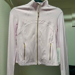 Lululemon define cropped nulu jacket